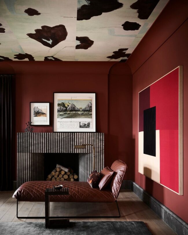 Geometric Red Patterns in Style