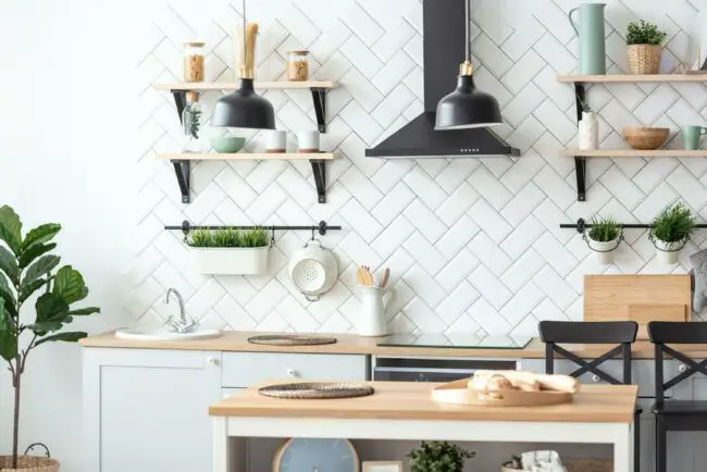 How to Incorporate Floating Shelves in Your Kitchen Design