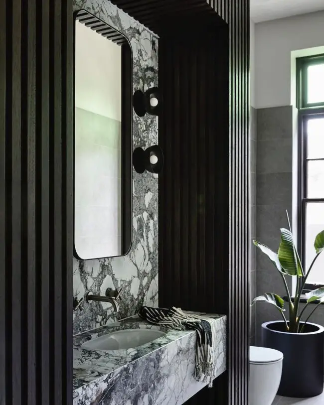 Luxe Marble Design with Bold Lines