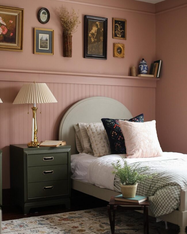 Chic Blush Nostalgia