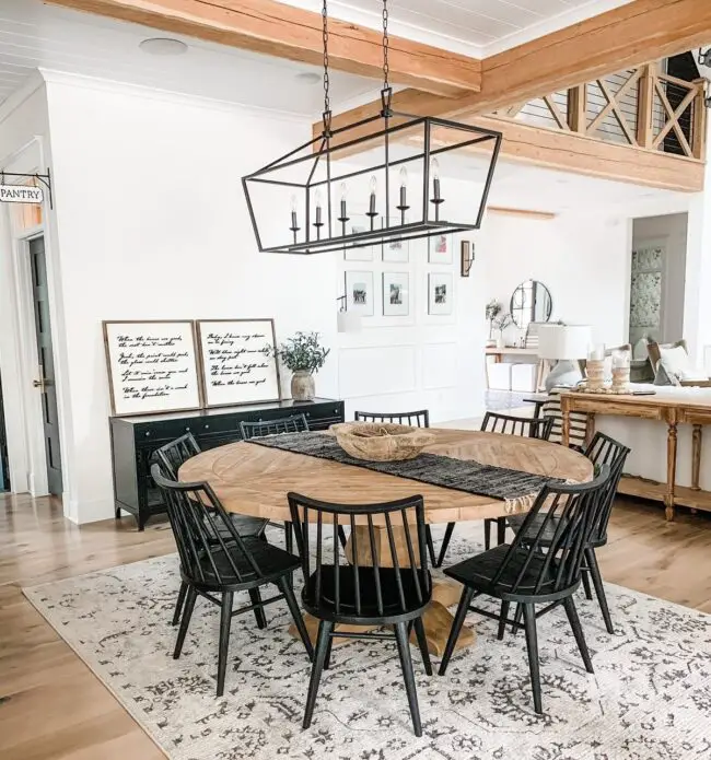 Round Tables for Casual Farmhouse Dining