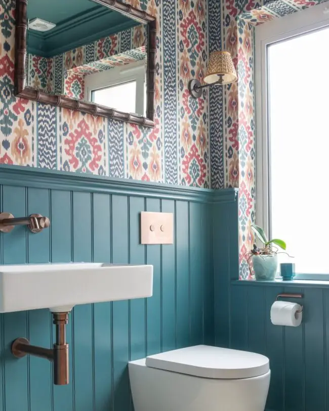 Retro Eclectic Bathroom Design