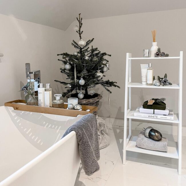 Minimalist Holiday Bathroom Elegance