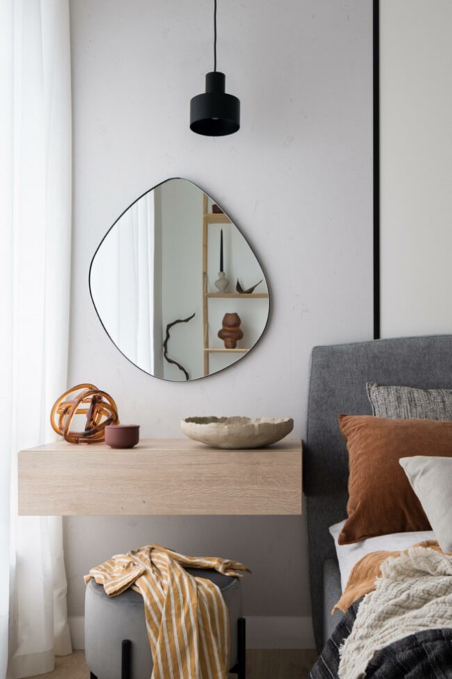 Benefits of Using Mirrors in Bedroom Decor