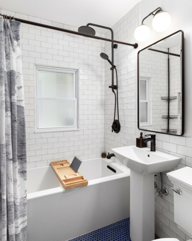 Maximizing Space in Small Bathrooms with Showers