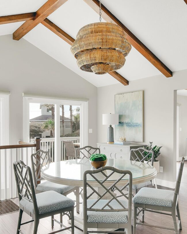 Woven Accents in Beach Dining Spaces