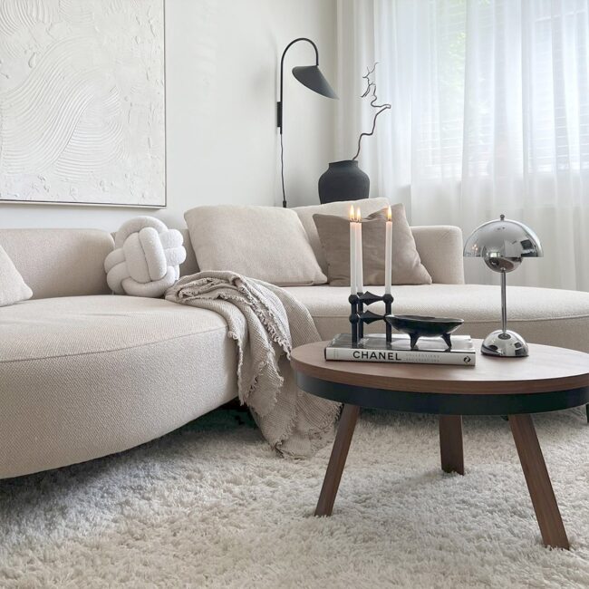 Chic Simplicity for Today’s Home