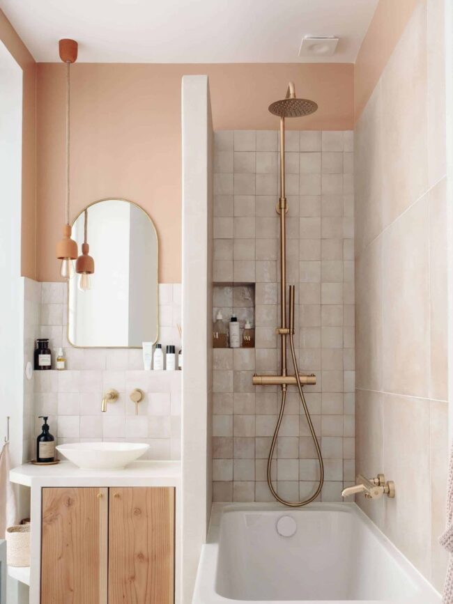 Rustic vs. Modern Farmhouse Bathrooms: What’s the Difference?